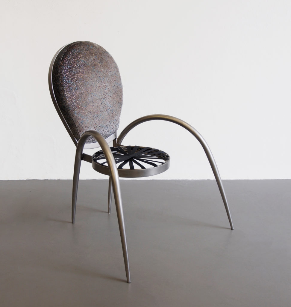 LABINAC Spiderchair, 2019, stainless steel, textile 80 cm x 70 cm x 100 cm, designed by Maria Thereza Alves for LABINAC, ph: Kai-Morten Vollmer